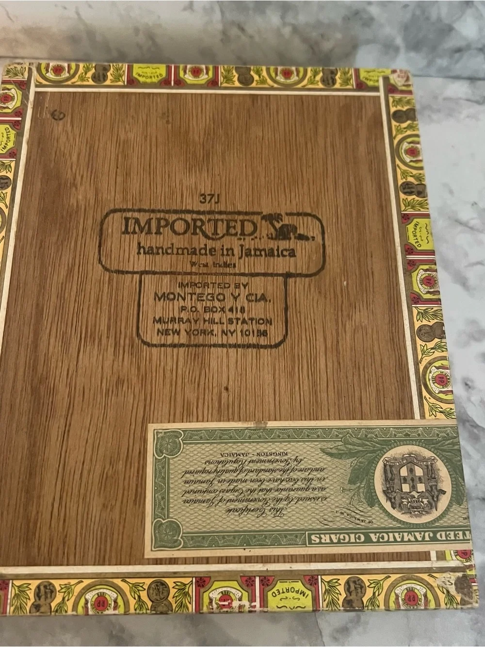 Montego Y Cia Decorative Cigar Box - Cream and Gold